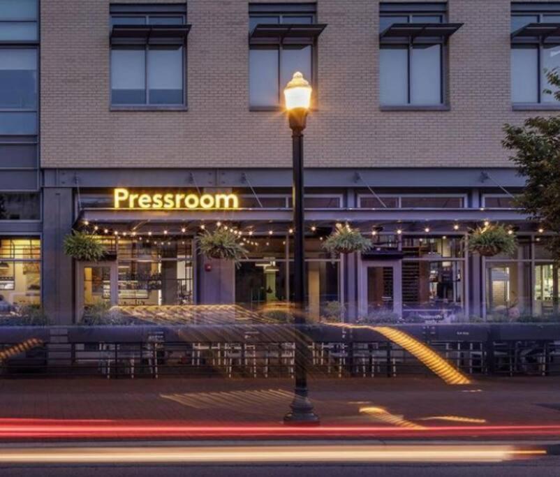 The Willa On 7Th, Located In Downtown Bentonville! Dış mekan fotoğraf