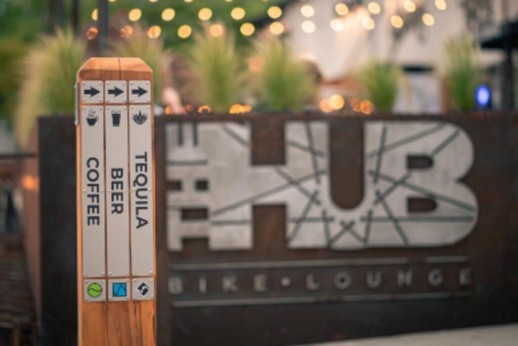 The Willa On 7Th, Located In Downtown Bentonville! Dış mekan fotoğraf